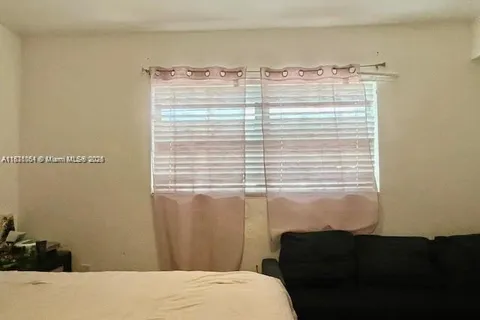 12890 NE 8th Ave # 102, North Miami FL 33161