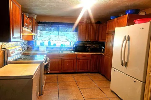 620 W Branch St, Lantana FL 33462