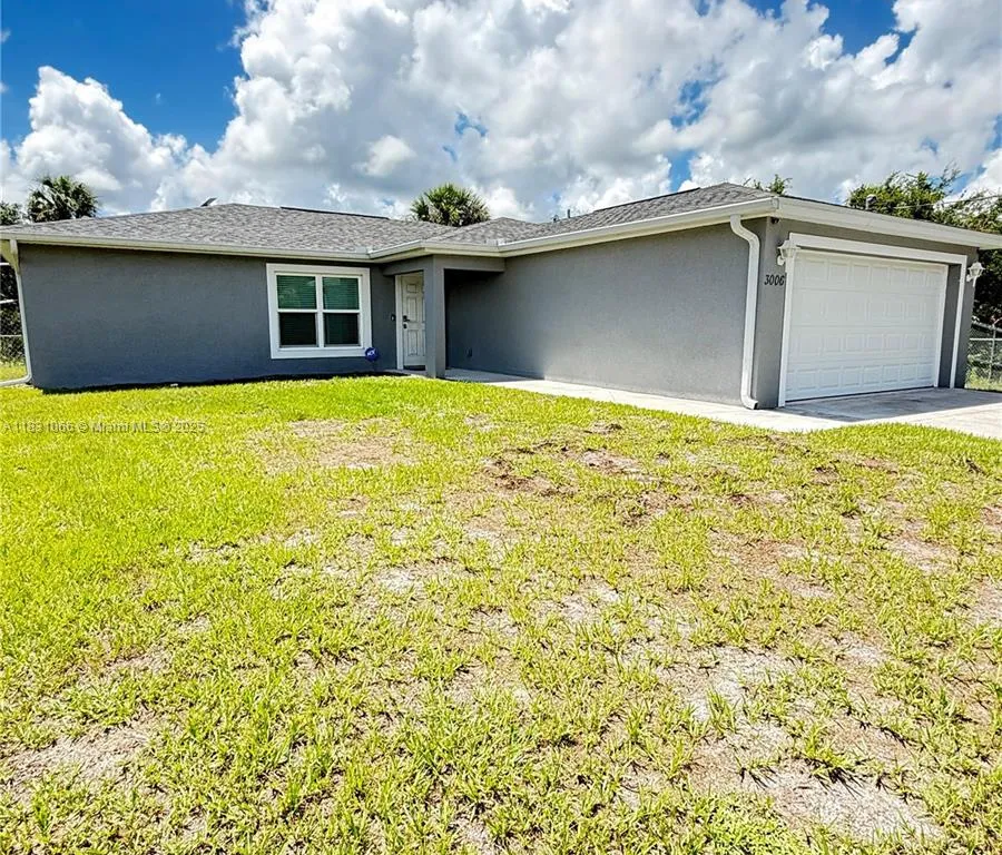 3006 Base Ct, La Belle FL 33935