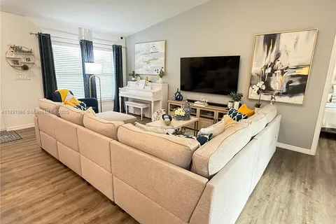 3006 Base Ct, La Belle FL 33935