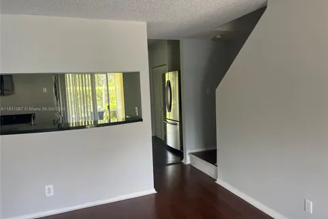 53 Whitehead Cir # 53, Weston FL 33326