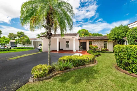 8445 SW 80th Pl, Miami FL 33143