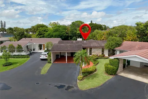 8445 SW 80th Pl, Miami FL 33143