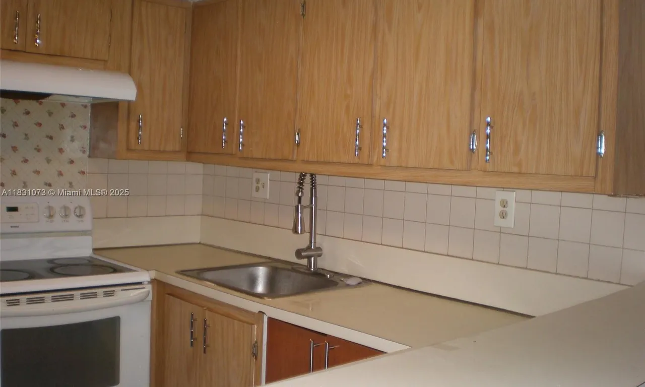 5855 Washington St # 92, Hollywood FL 33023