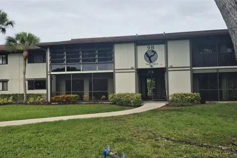 9459 W Mcnab Rd # 215, Tamarac FL 33321