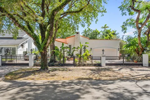 1320 Obispo Ave, Coral Gables FL 33134