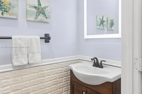 841 NW 126th Ave, Coral Springs FL 33071