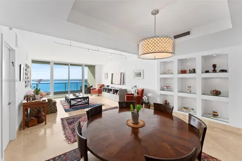 1331 Brickell Bay Dr # 2807, Miami FL 33131