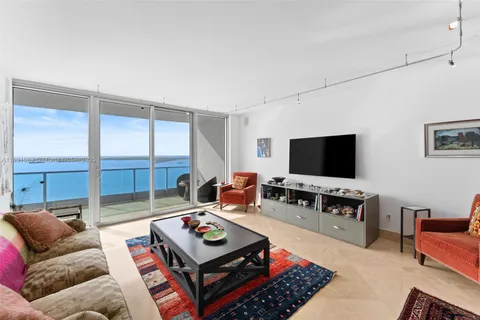 1331 Brickell Bay Dr # 2807, Miami FL 33131
