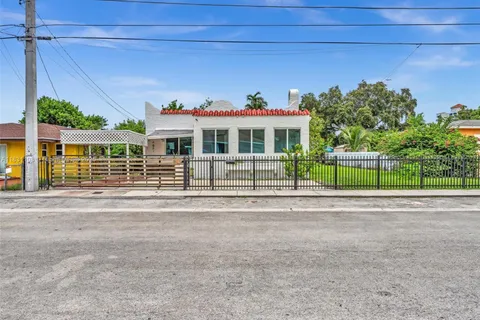 1342 NW 55th Ter, Miami FL 33142