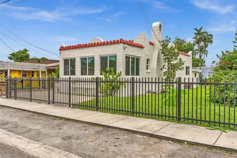 1342 NW 55th Ter, Miami FL 33142