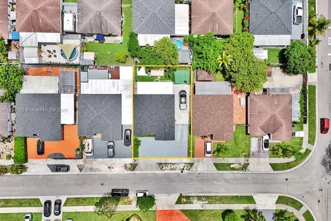 12472 SW 196th Ter, Miami FL 33177