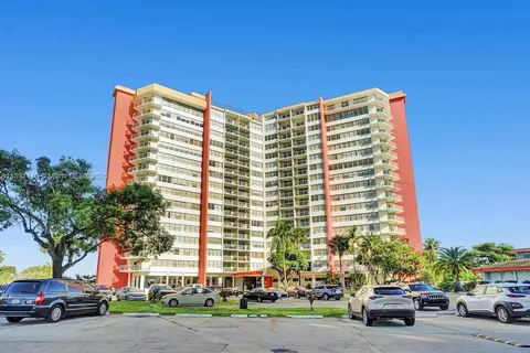 1351 NE Miami Gardens Dr # 203E, Miami FL 33179