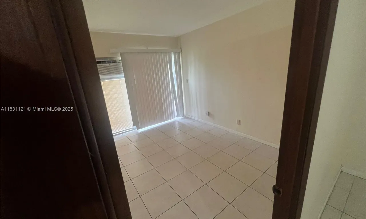 6580 Santona St # A10, Coral Gables FL 33146