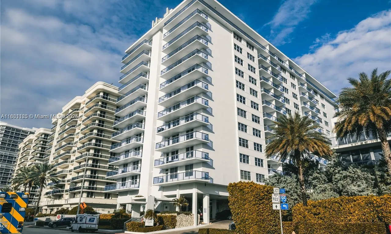 9511 Collins Ave # 1502, Surfside FL 33154