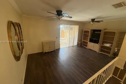 9106 Limetree Ln # 174, Pembroke Pines FL 33024