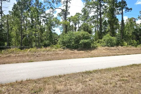 517 Hines AVE, Lehigh Acres FL 33972