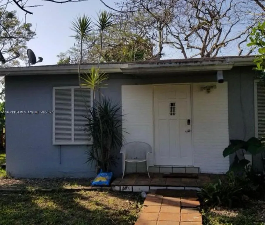 18000 SW 175th St # 18000, Miami FL 33187