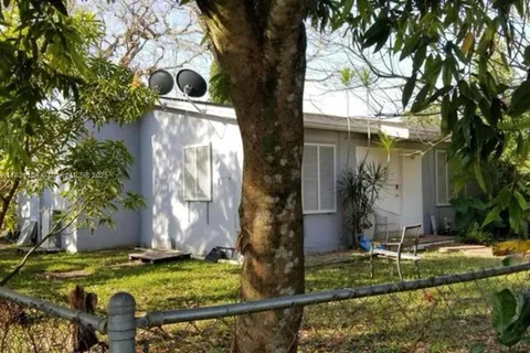 18000 SW 175th St # 18000, Miami FL 33187