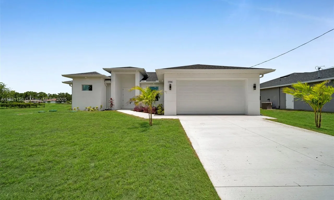 3706 16th ST W, Lehigh Acres FL 33971