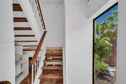 6639 SW 116th Pl # F1, Miami FL 33173