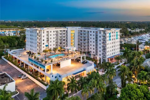 2500 SW 22nd Ter # 605, Fort Lauderdale FL 33312