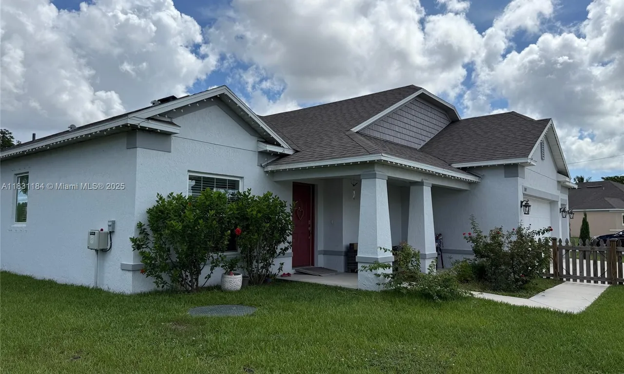 1002 SW College Park Rd, Port St. Lucie FL 34953