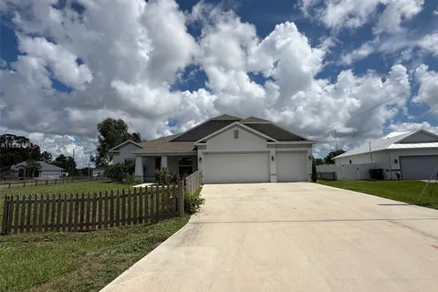 1002 SW College Park Rd, Port St. Lucie FL 34953
