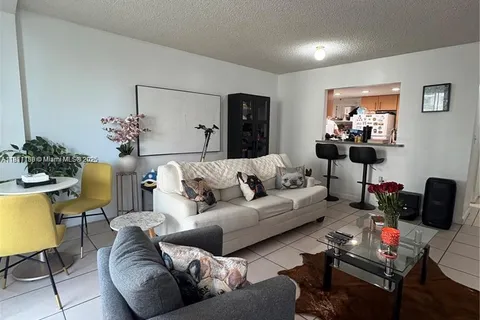 7545 E Treasure Dr # 4K, North Bay Village FL 33141