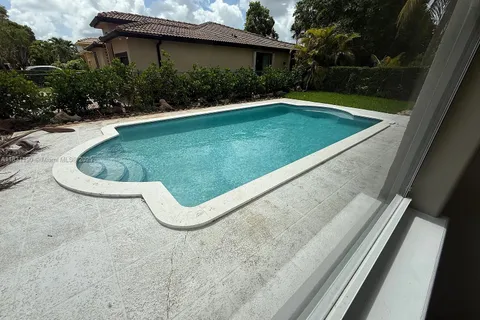 12427 SW 121st Ave, Miami FL 33186
