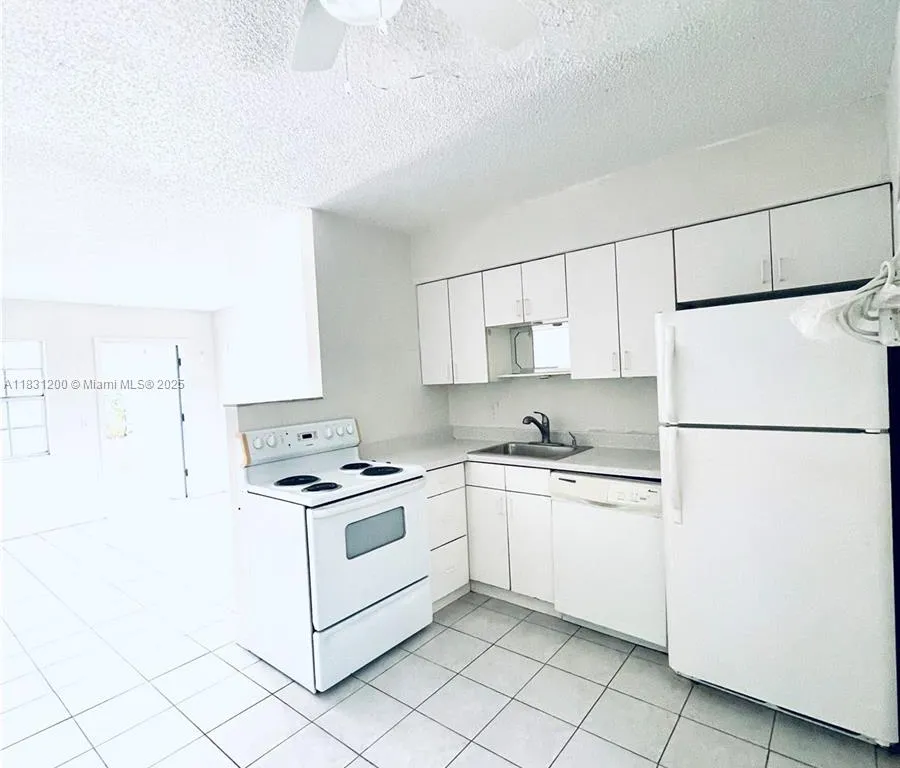 400 SE 31st St # 2, Fort Lauderdale FL 33316