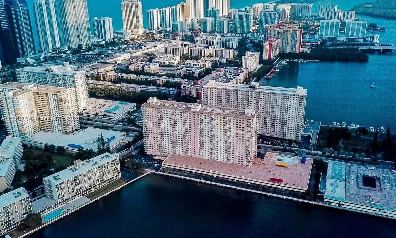 251 174th St # 911, Sunny Isles Beach FL 33160