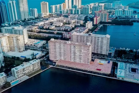 251 174th St # 911, Sunny Isles Beach FL 33160
