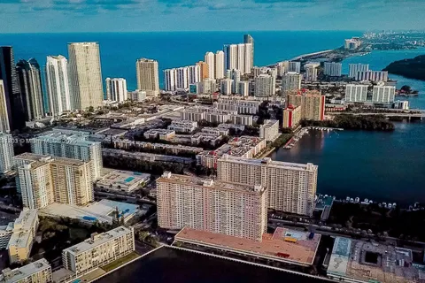 251 174th St # 911, Sunny Isles Beach FL 33160