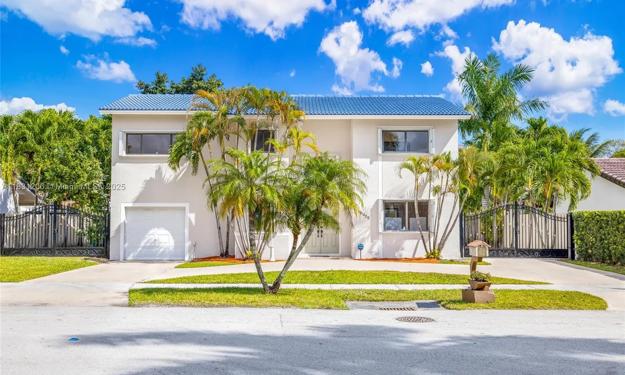15235 SW 99th Ct, Miami FL 33157