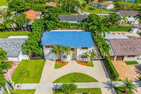15235 SW 99th Ct, Miami FL 33157
