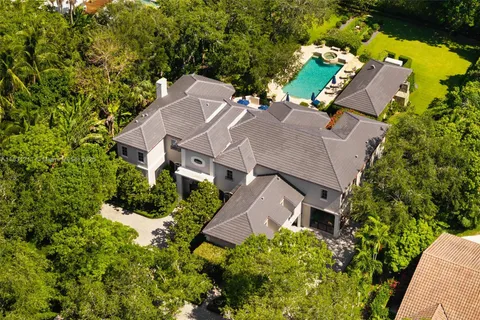 5071 Pine Drive, Miami FL 33143