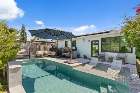 1621 N K St, Lake Worth FL 33460