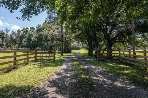 15621 Wendy Lane, Fort Myers FL 33905