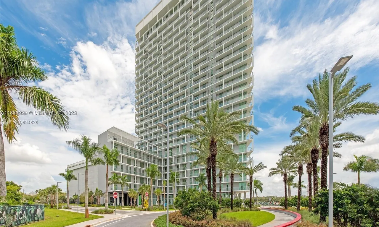 2000 Metropica Way # 2606, Sunrise FL 33323