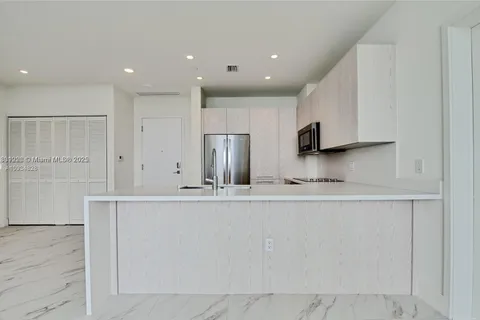 2000 Metropica Way # 2606, Sunrise FL 33323