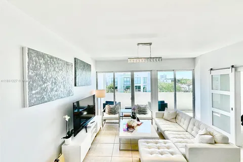 2694 Inagua Ave, Miami FL 33133