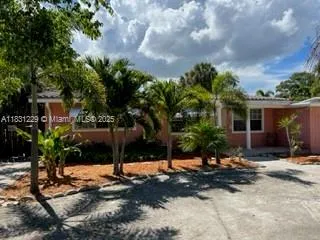 421 NE 24th Ave, Pompano Beach FL 33062