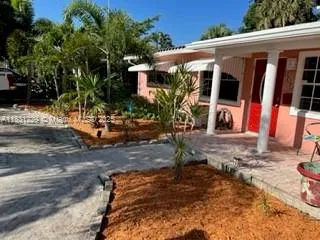421 NE 24th Ave, Pompano Beach FL 33062