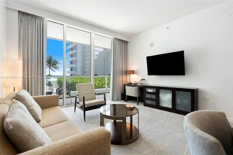 4391 Collins Ave # 623, Miami Beach FL 33140
