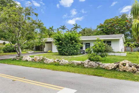8225 SW 117th Ter, Miami FL 33156