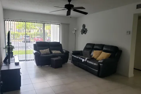 9288 W Atlantic Blvd # 1116, Coral Springs FL 33071