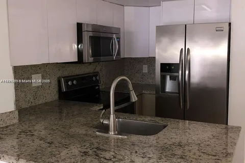 8670 NW 6th Ln # 208, Miami FL 33126