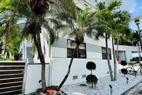 1470 Lincoln Ter # 2, Miami Beach FL 33139