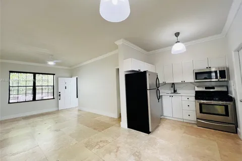 1470 Lincoln Ter # 2, Miami Beach FL 33139